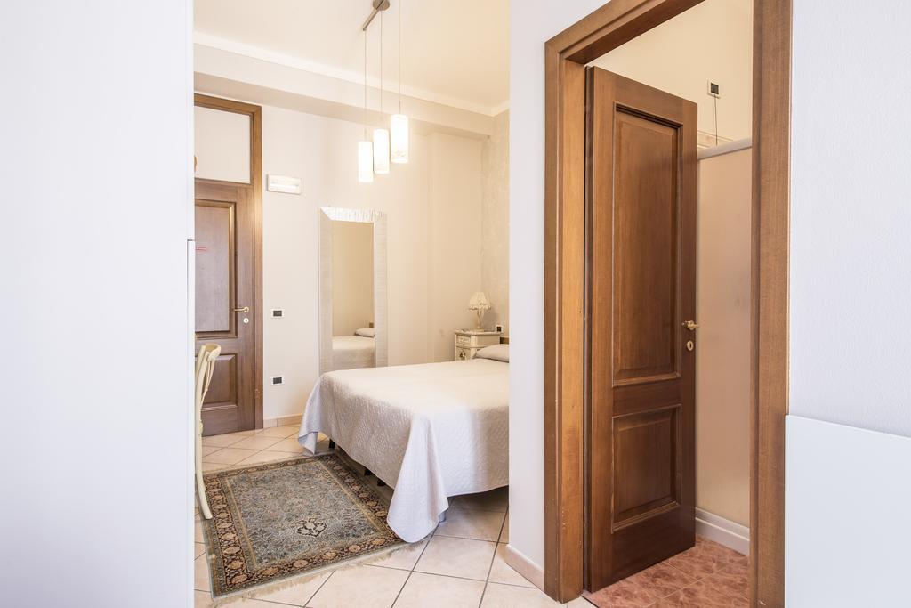 Hotel Trattoria Milani Lonato del Garda Exterior foto