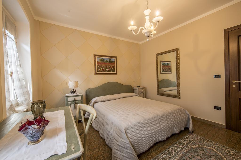 Hotel Trattoria Milani Lonato del Garda Exterior foto